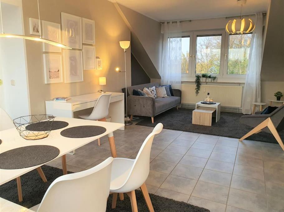 Modernes Und Ruhiges Appartement Mit Loggia Marl Zewnętrze zdjęcie